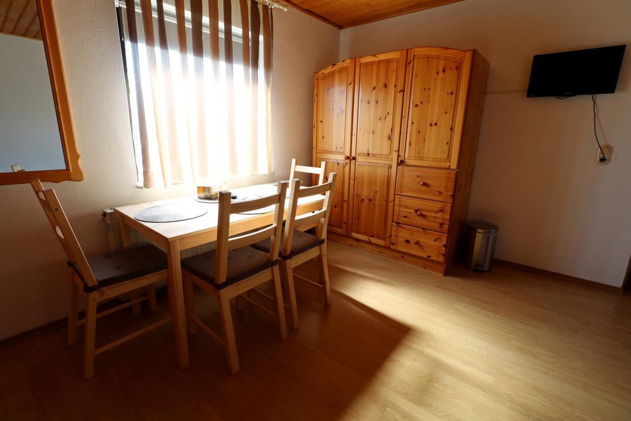 Bed and Breakfast Casa 193 Motorcycle Friends Sibiu Esterno foto